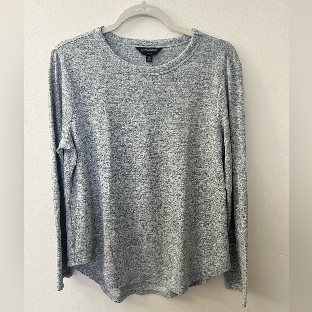Banana Republic Long Sleeve; Large